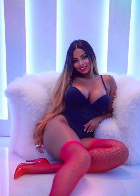 Проститутка Naomi