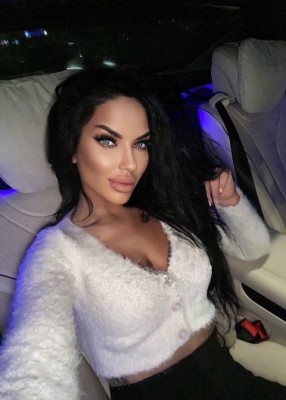 Проститутка Кайли